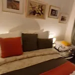 Center ,1minute Gare Montparnasse ,rue De Renne 6 Eme, Close To Eifel Tour ,notre Dame And Louvre Meusm,aoesome Place ,good For Trip בית אירוח *