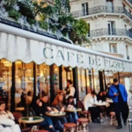 Center ,1minute Gare Montparnasse ,rue De Renne 6 Eme, Close To Eifel Tour ,notre Dame And Louvre Meusm,aoesome Place ,good For Trip בית אירוח