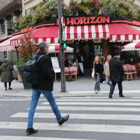 Center ,1minute Gare Montparnasse ,rue De Renne 6 Eme, Close To Eifel Tour ,notre Dame And Louvre Meusm,aoesome Place ,good For Trip Alloggio in famiglia Parigi