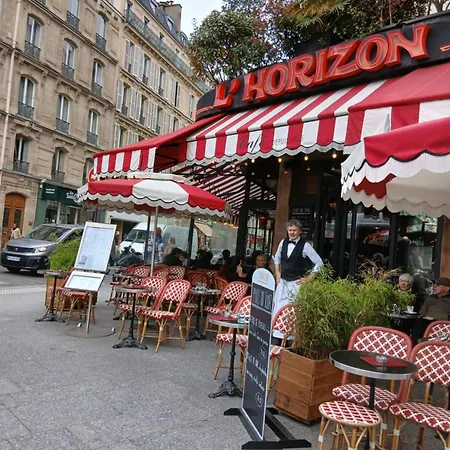 Center ,1minute Gare Montparnasse ,rue De Renne 6 Eme, Close To Eifel Tour ,notre Dame And Louvre Meusm,aoesome Place ,good For Trip Parigi